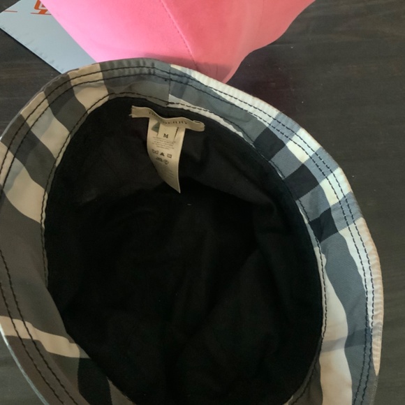 Burberry Hat - Picture 6 of 6